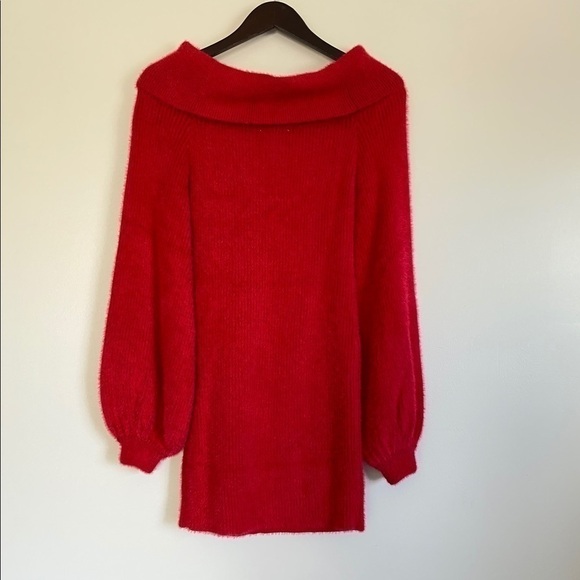 NWT TULAROSA Gramercy Fuzzy Off Shoulder Dress - Picture 9 of 10